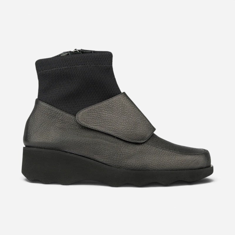 Tundra Black Calf/Micro