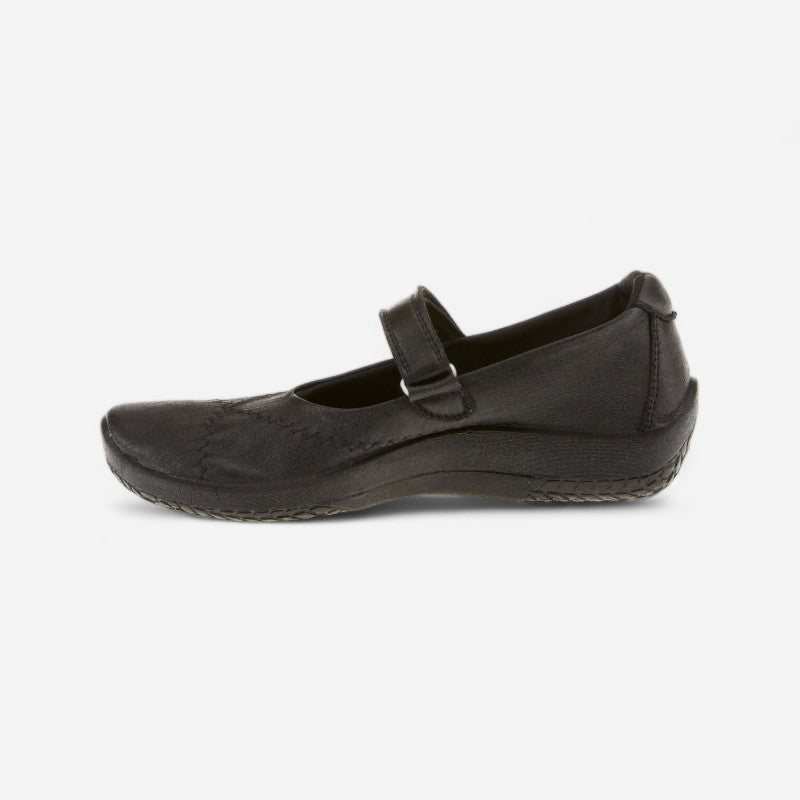 L18 Black Suede