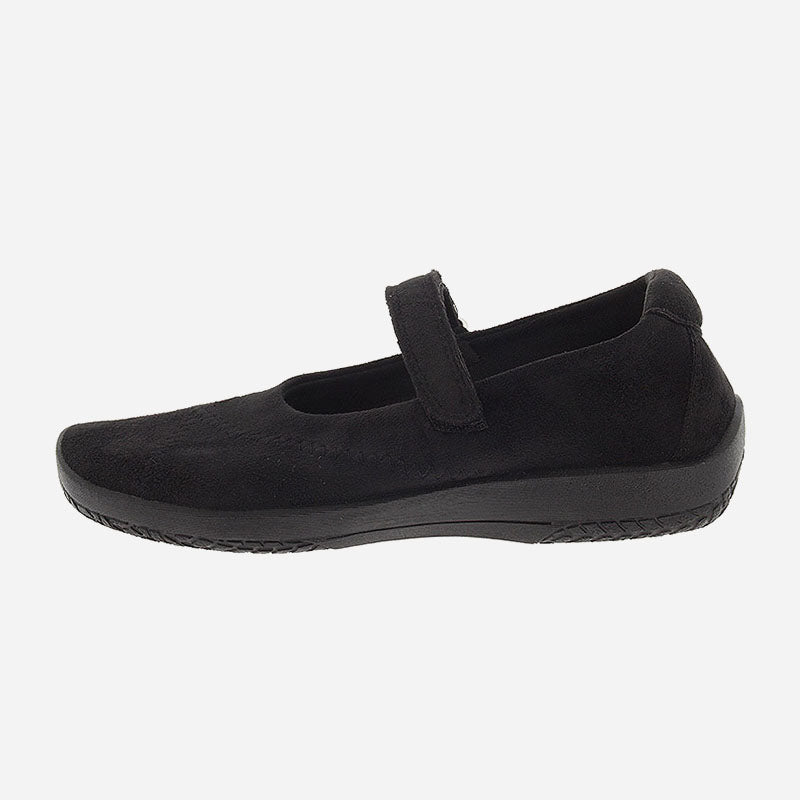 L18 Black Suede